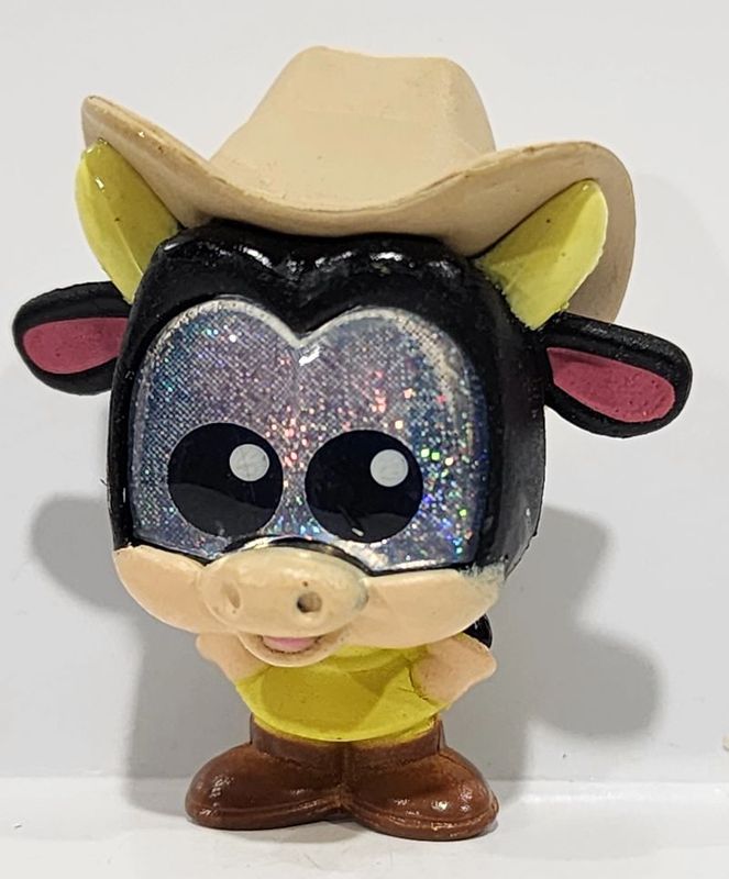 Clarabelle Cow (Series 2) Lets Go Disney Doorables