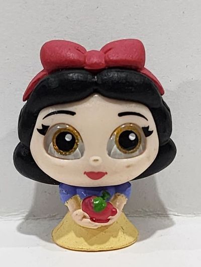 Snow White (Apple) Series 8 Disney Doorables